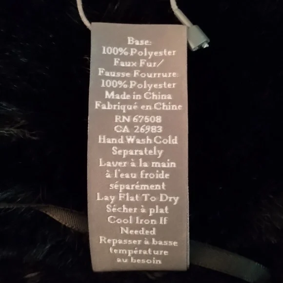 NWT VINCE CAMUTO Whip Stitched Black Faux Fur Trimmed Cape - Picture 7 of 7